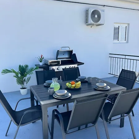 아파트 Stunning Josipa