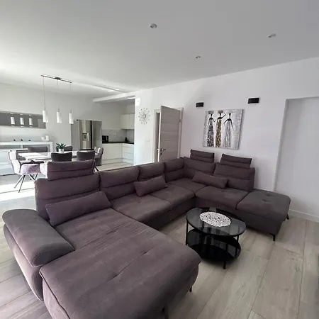 아파트 Stunning Josipa